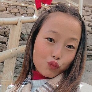 Meet your Posher, Alisha